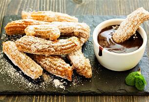 I dag feirer vi den populære søte snacksen churros