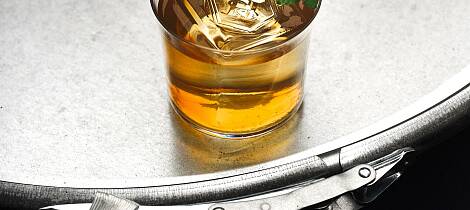 Slik serveres klassikeren Old Fashioned på verdens 10. beste bar - Himkok