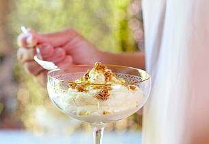 En sitronfromasj er like sommerlig dessert som iskrem