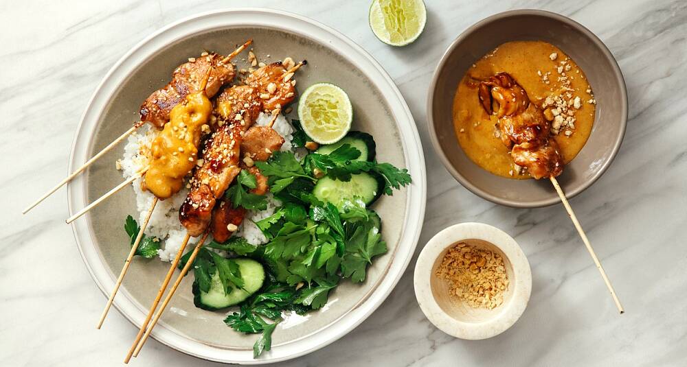 Elsker du peanøtter, er satay med peanøttsaus garantert en suksess